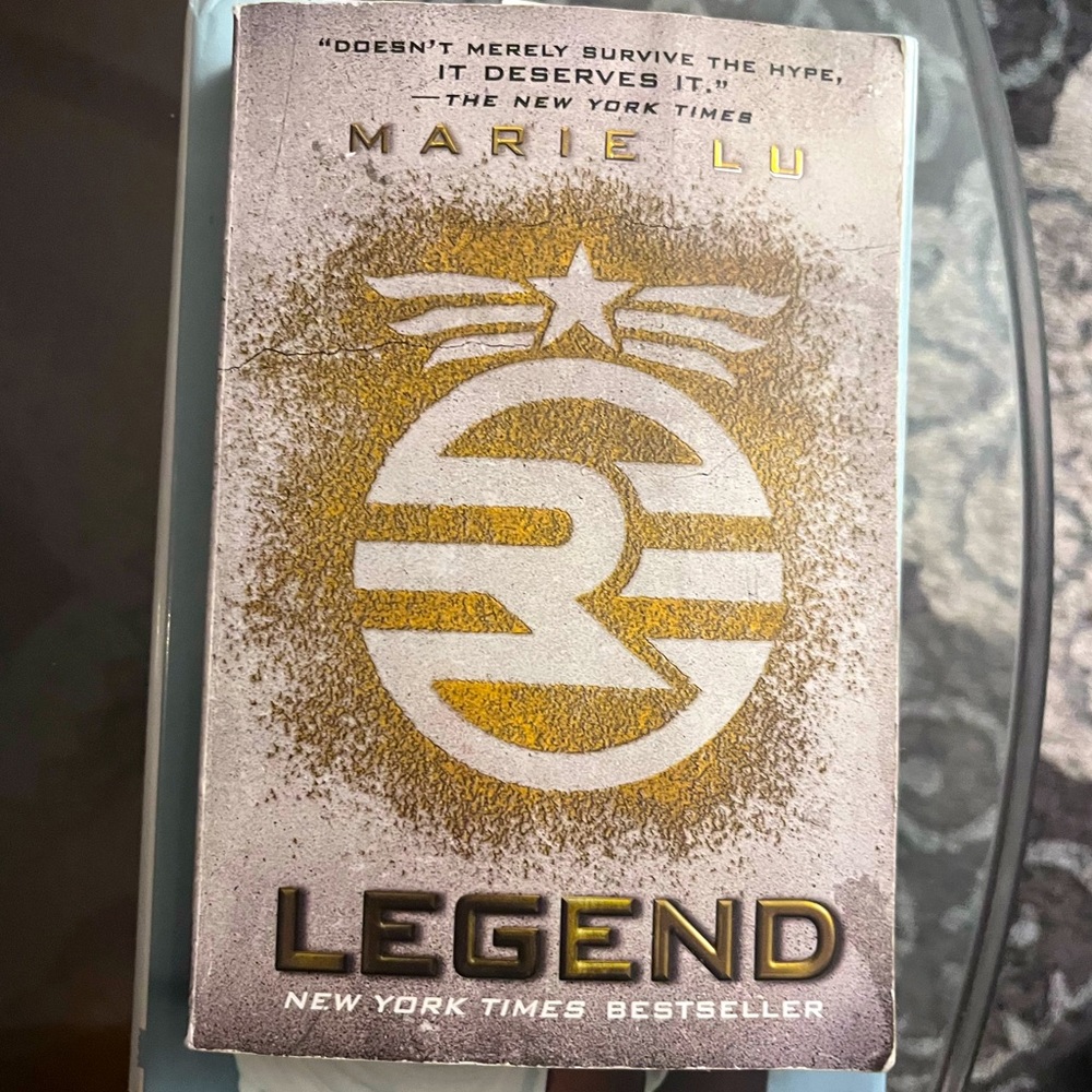 LEGEND
NEW YORK TIMES BESTSELLER